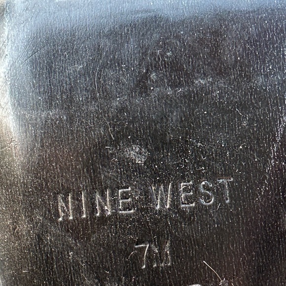 Nine West Pewter Heels, size 7 - Picture 6 of 6